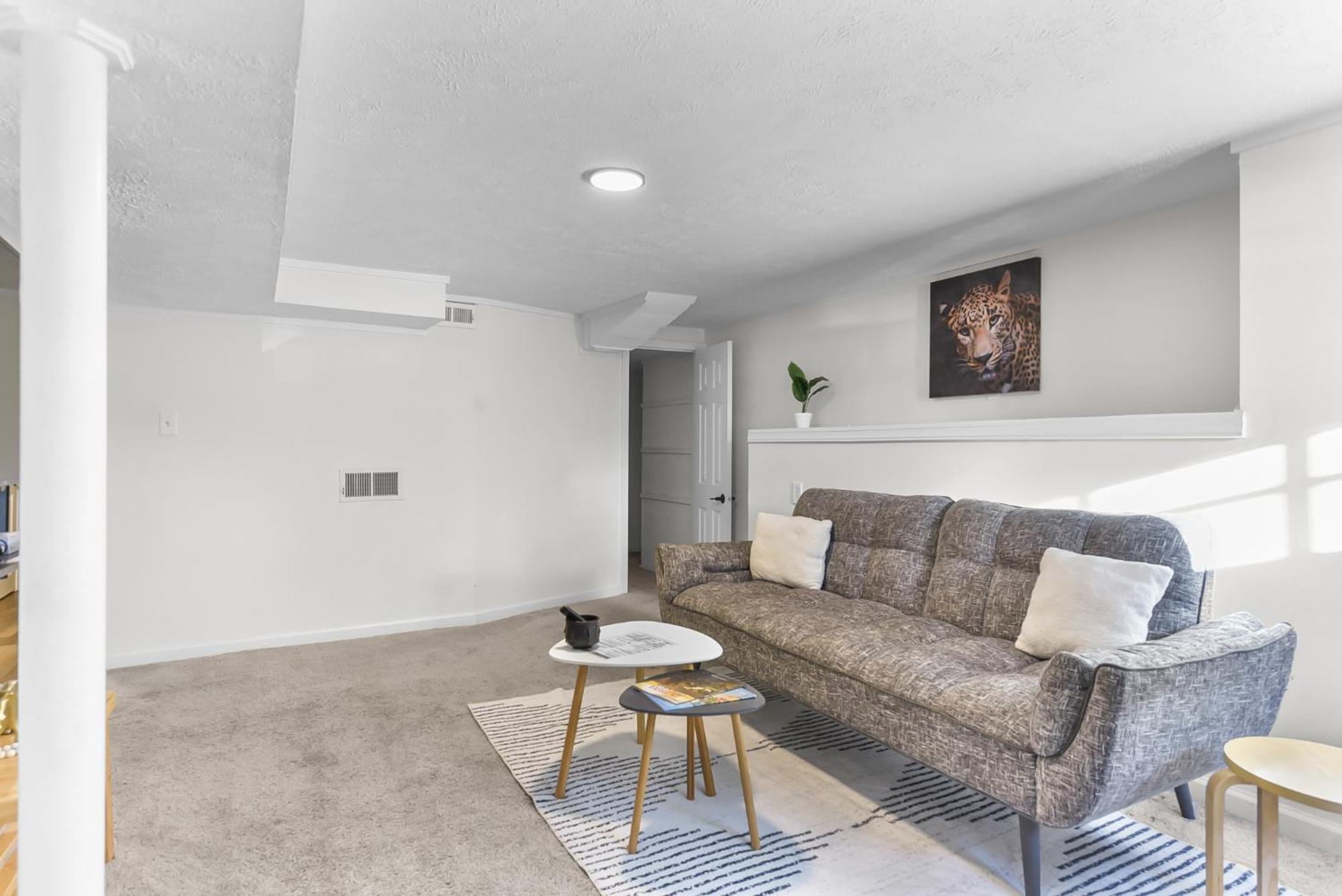 Lovely Near Zoo With Self Check-in, Smart Tv Omaha