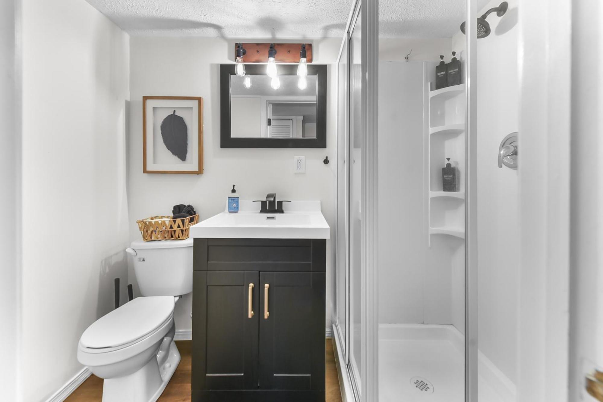 Lovely Near Zoo With Self Check-in, Smart Tv * Omaha