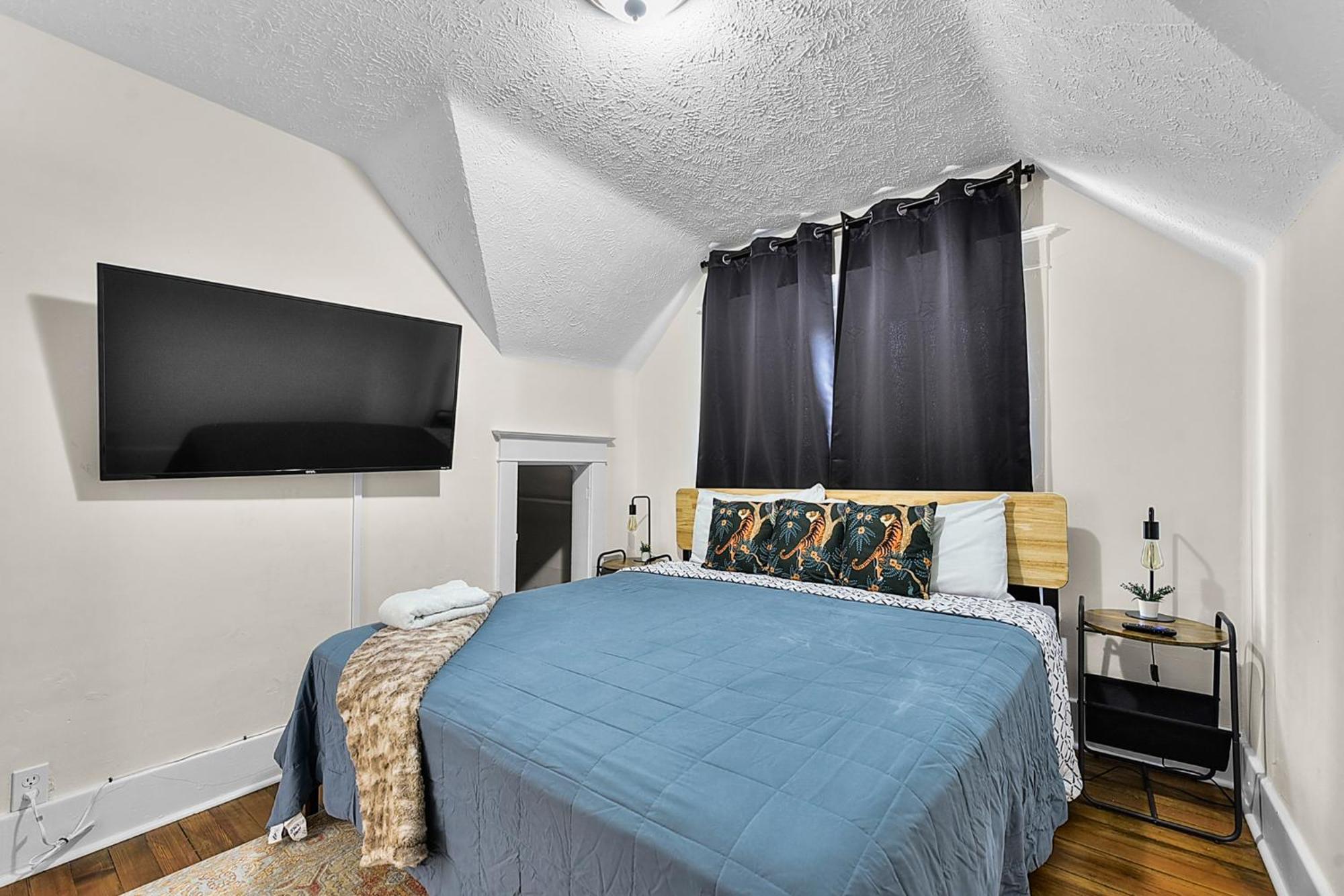 Five Star Zoo With Full Kitchen And Self Check-in Holiday home