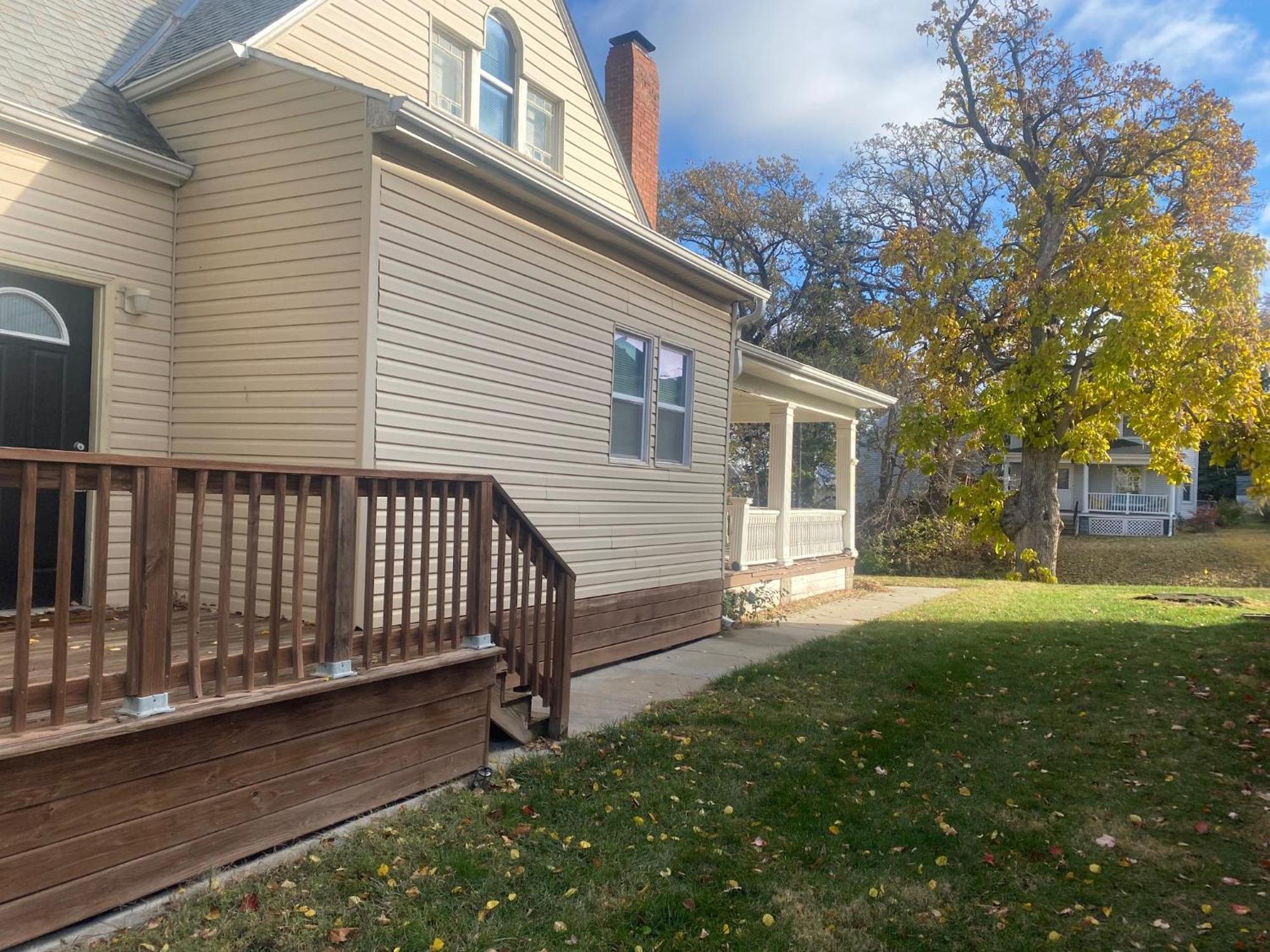 Converted Victorian 3bd With Backyard Omaha