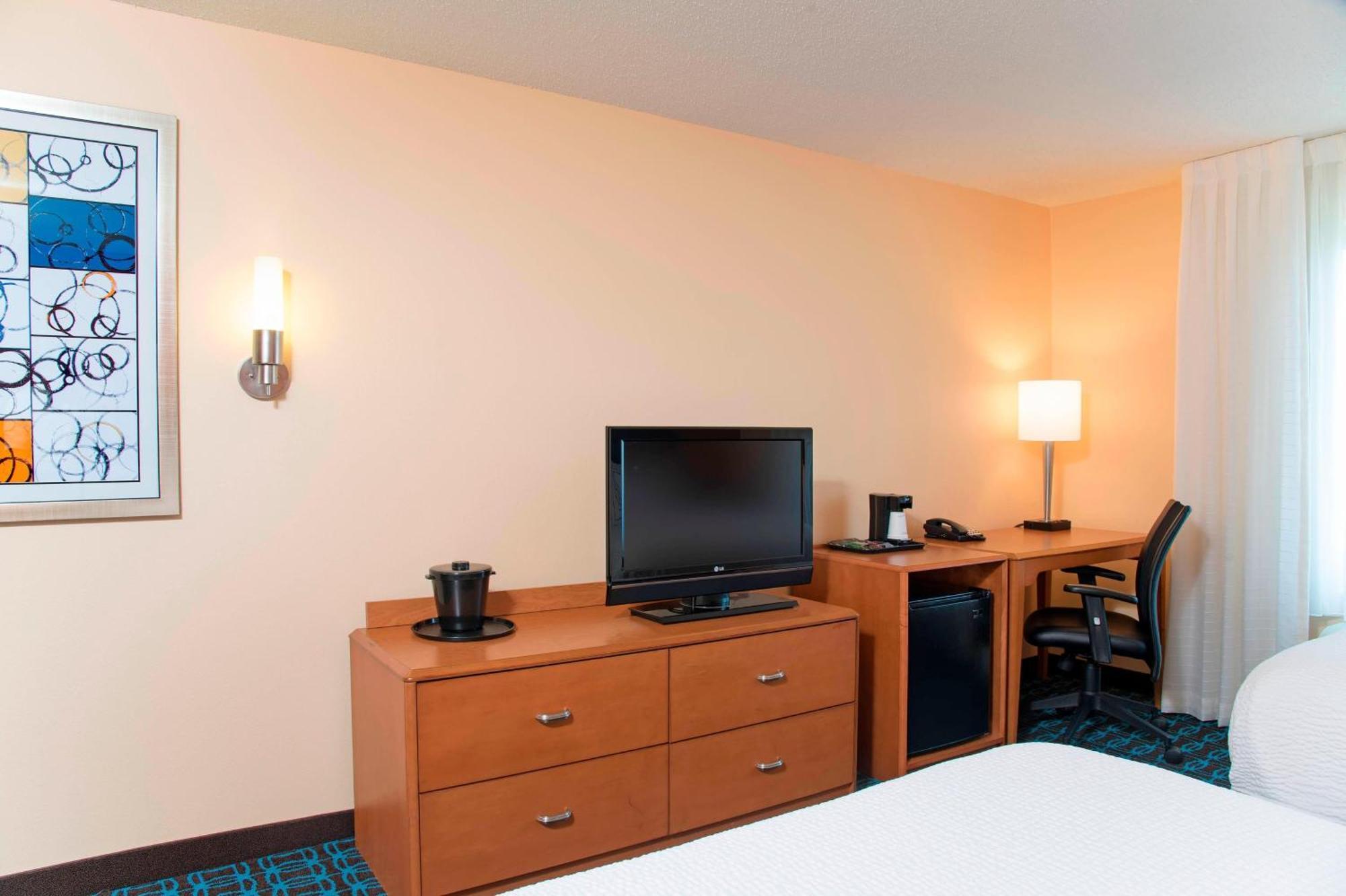 Fairfield & By Marriott Downtown 3*