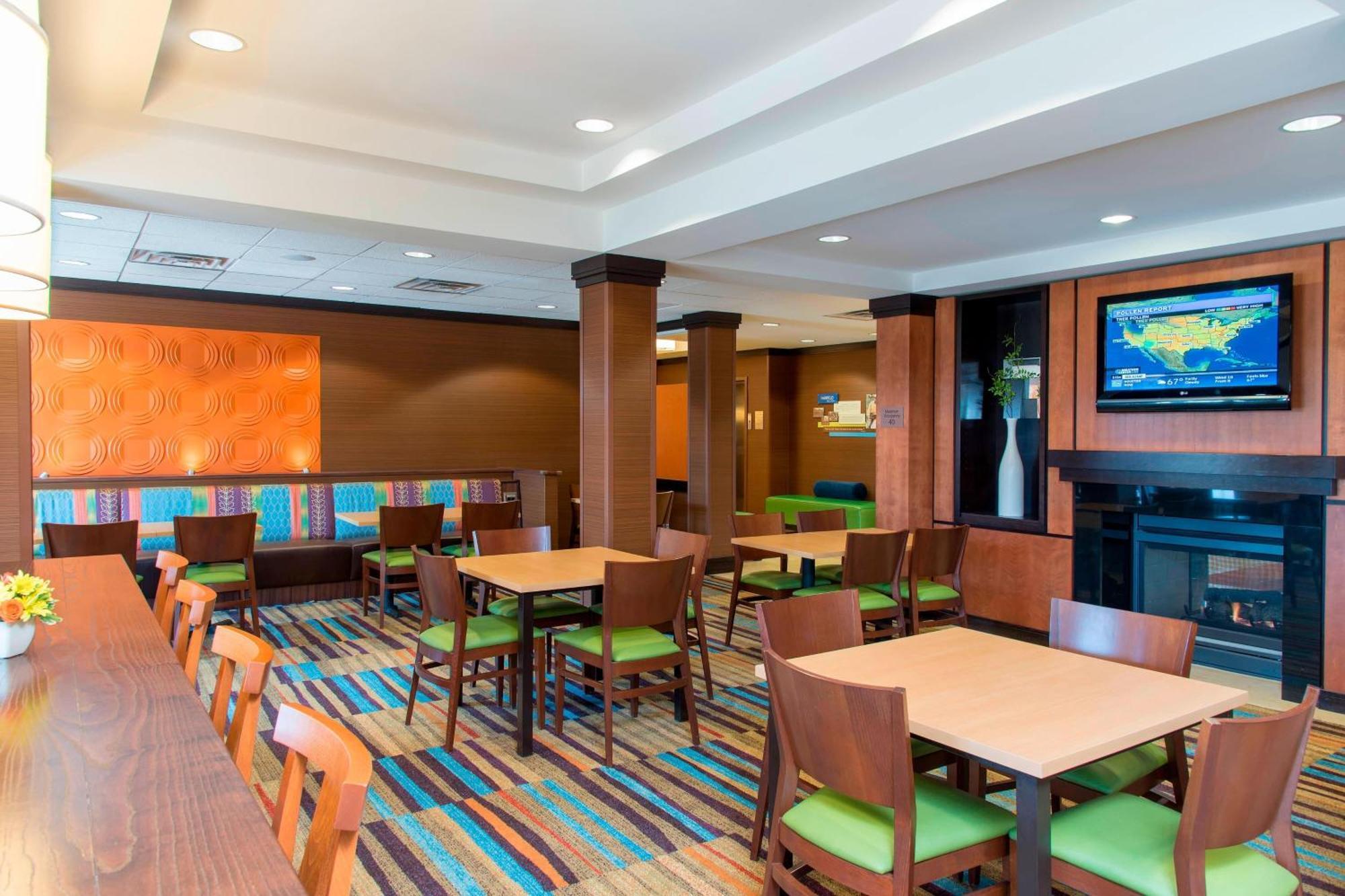 Fairfield & By Marriott Downtown Hotel