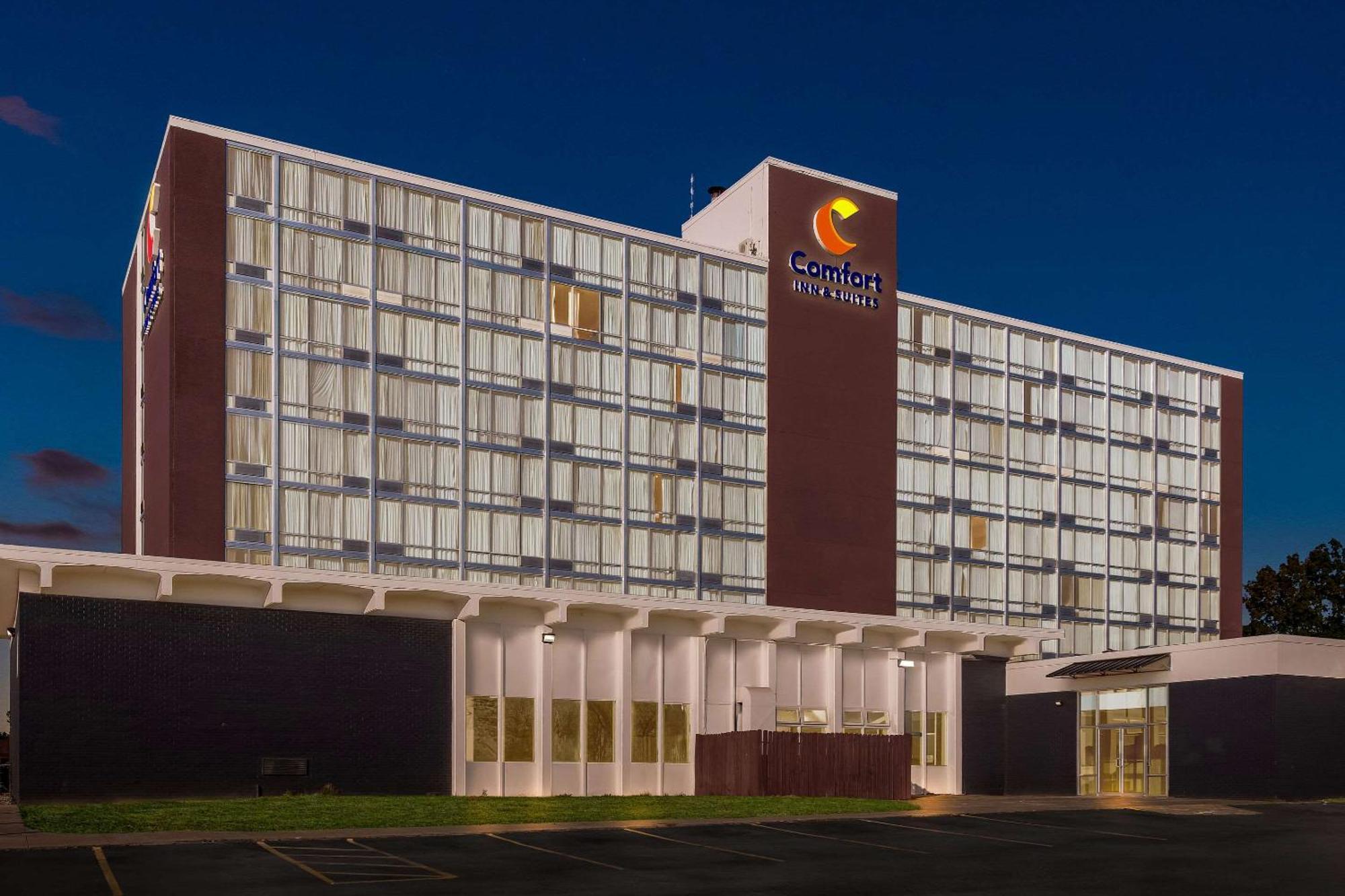 Hotel Comfort & 3*