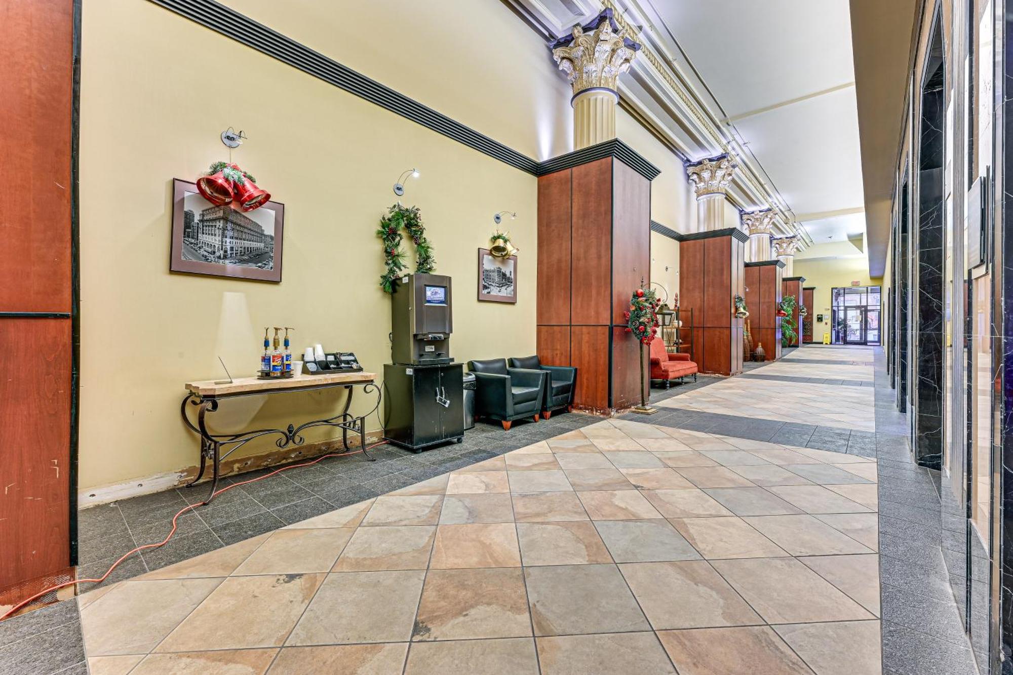 Historical In Dtwn - Pets Welcome! *