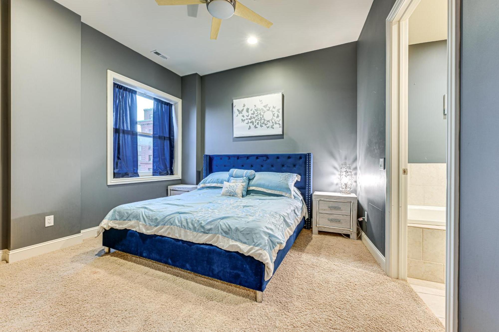 Apartment Historical In Dtwn - Pets Welcome!