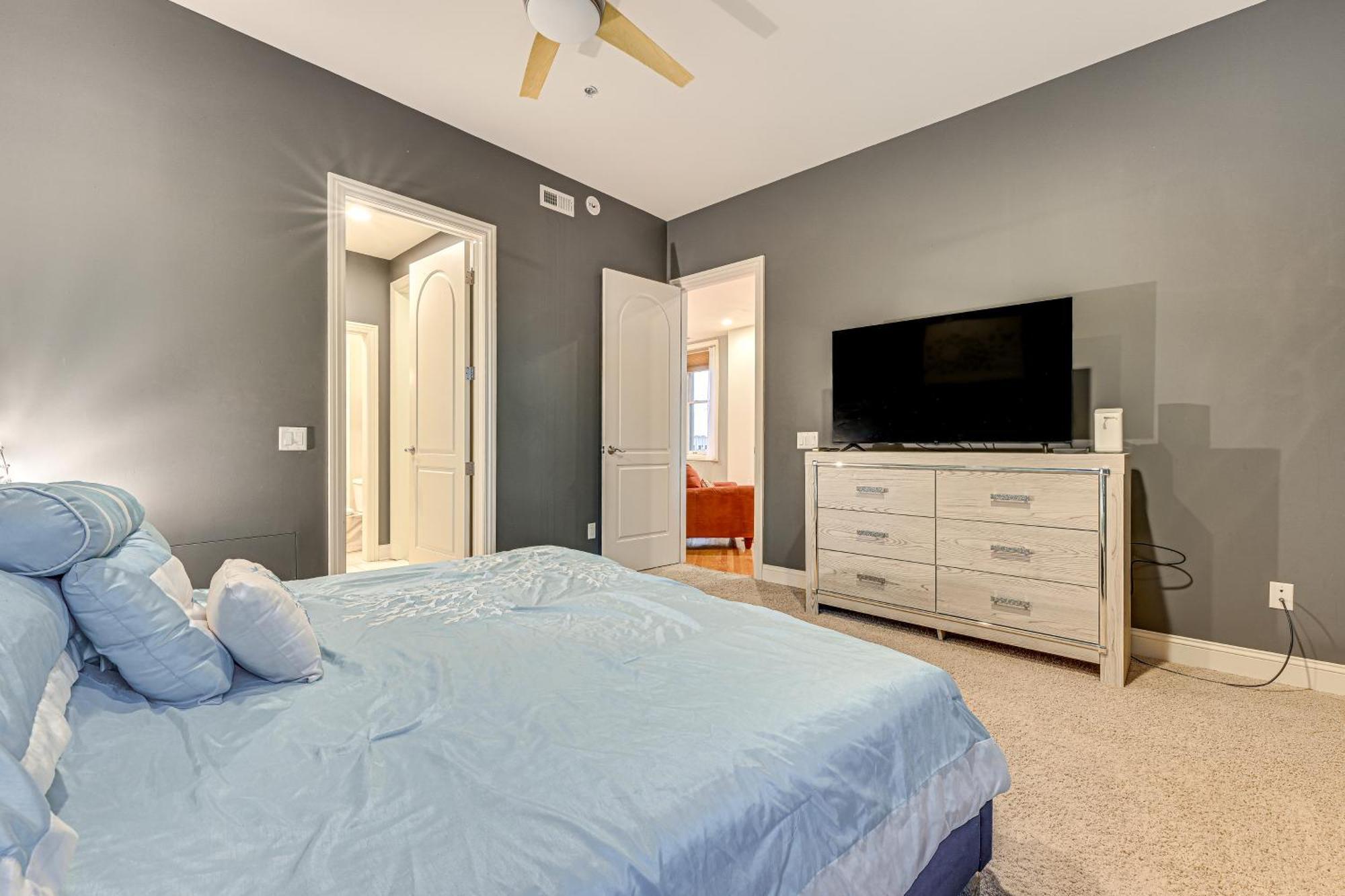 Apartment Historical In Dtwn - Pets Welcome! *