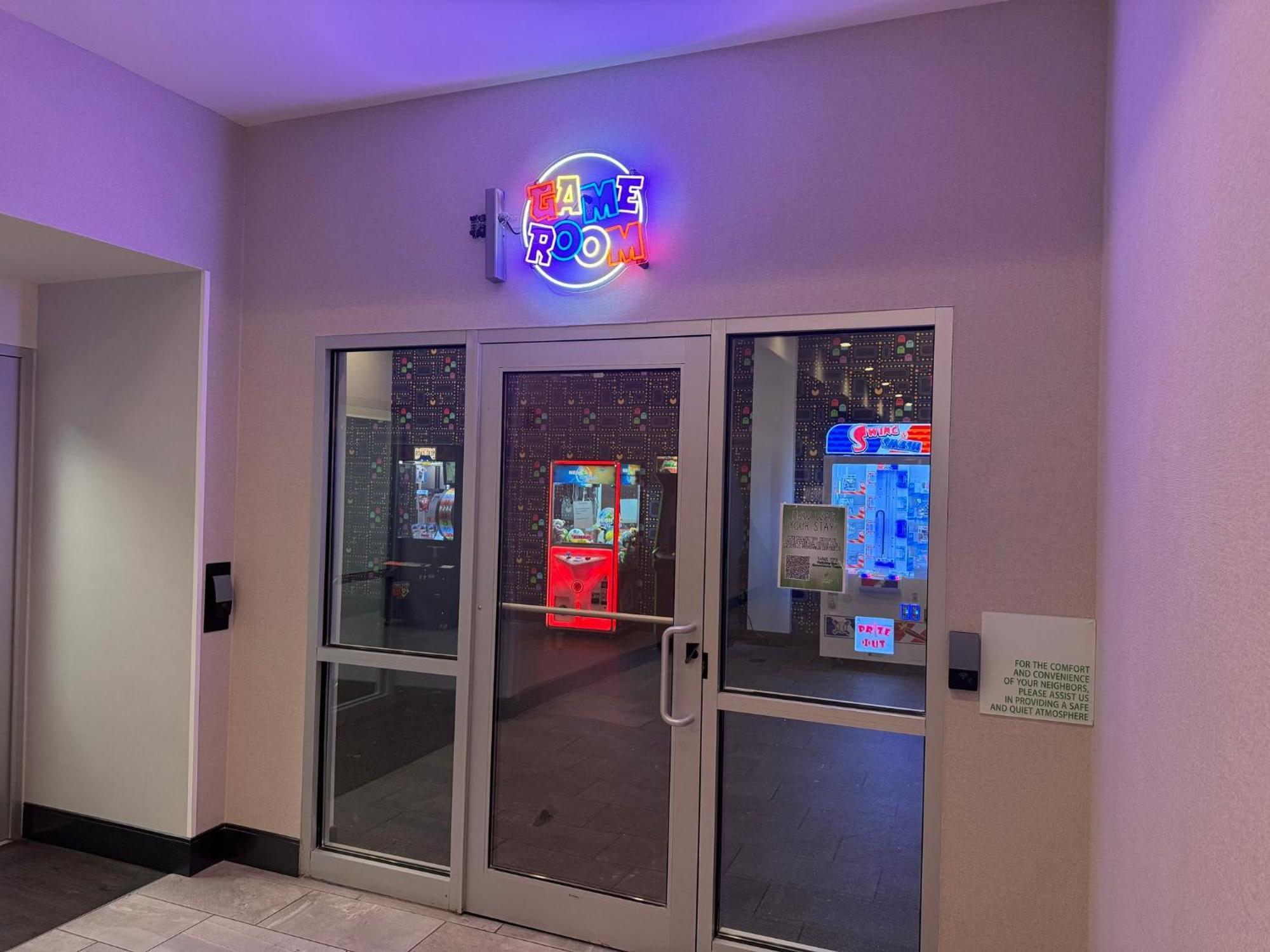 Hotel Downtown - Waterpark By Ihg Omaha