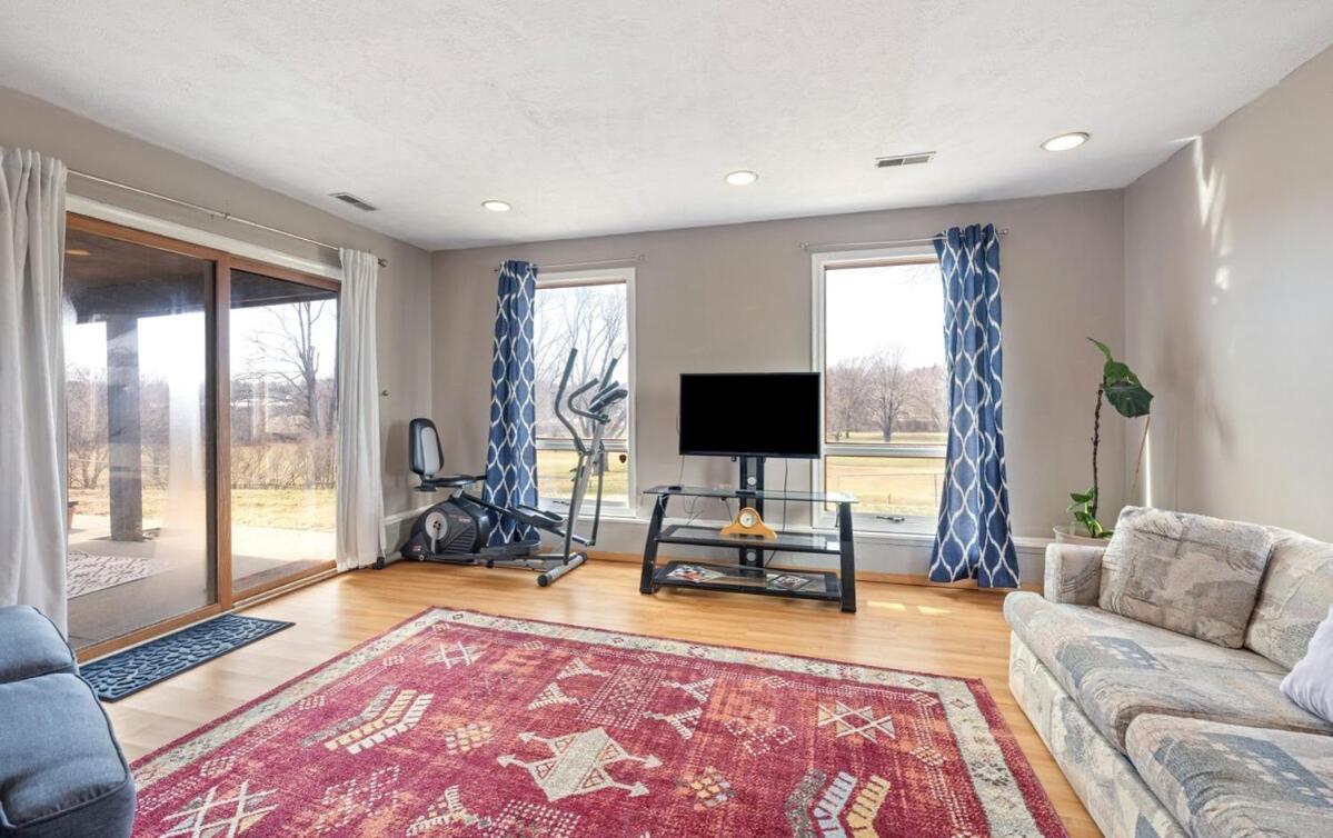 Warren House -5 Bedroom * Omaha