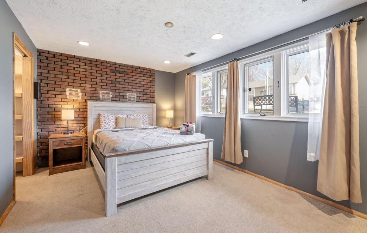 Warren House -5 Bedroom