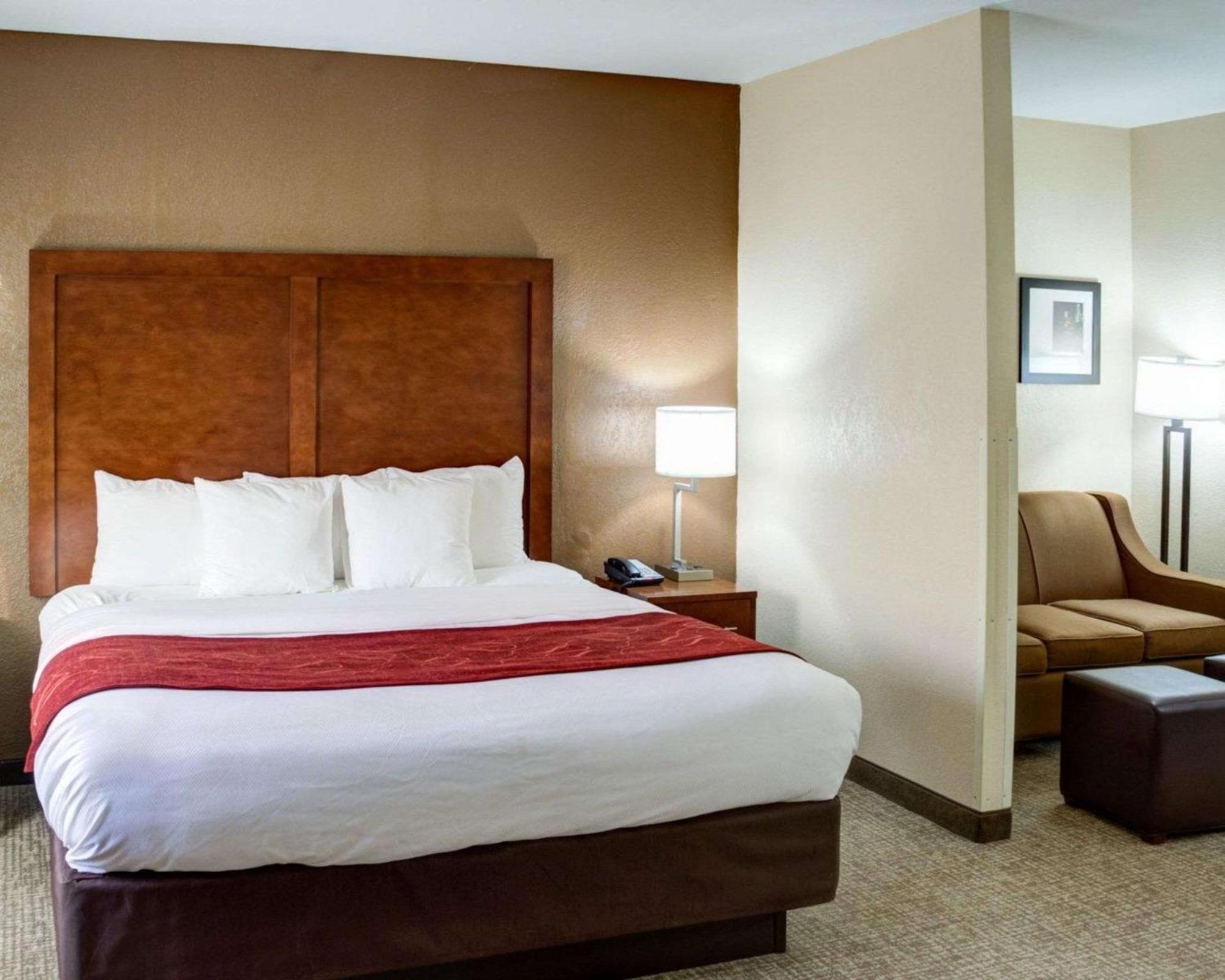 Comfort Northwest Hotel 2*