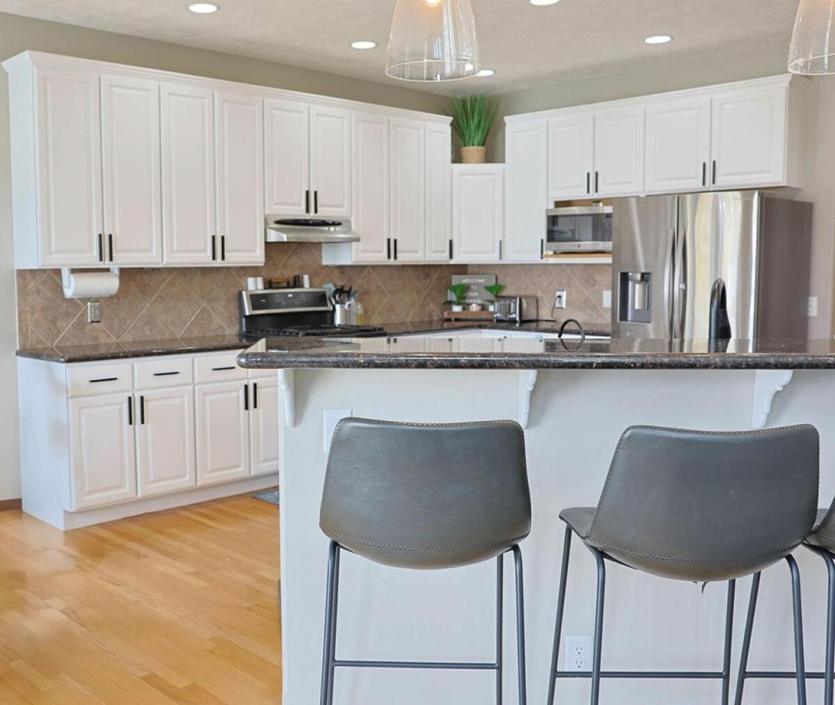 Golf Oasis Sleeps 22! Hot Tub Firepit Gym Pool
