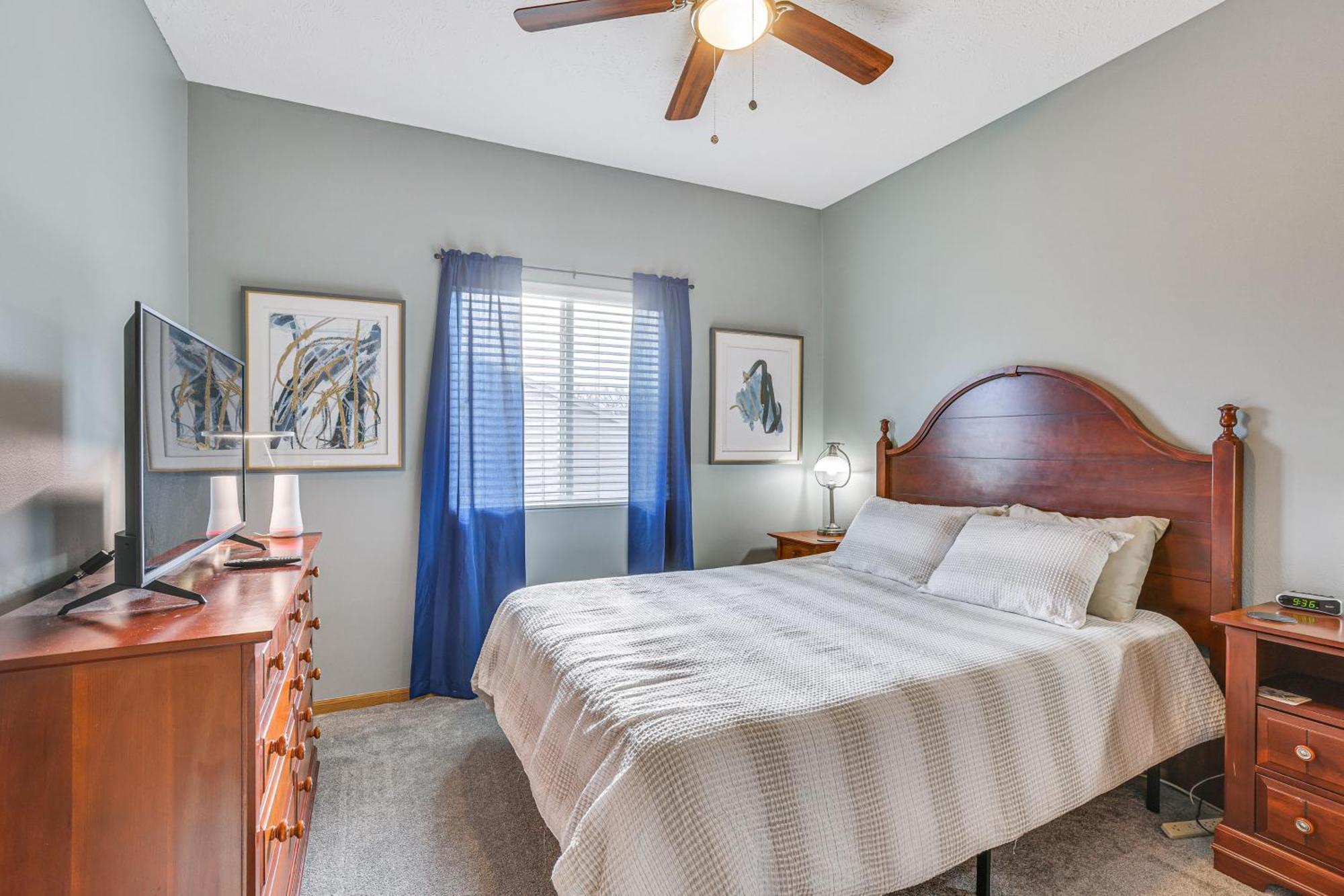 Updated - 15 Miles To Downtown! Apartment
