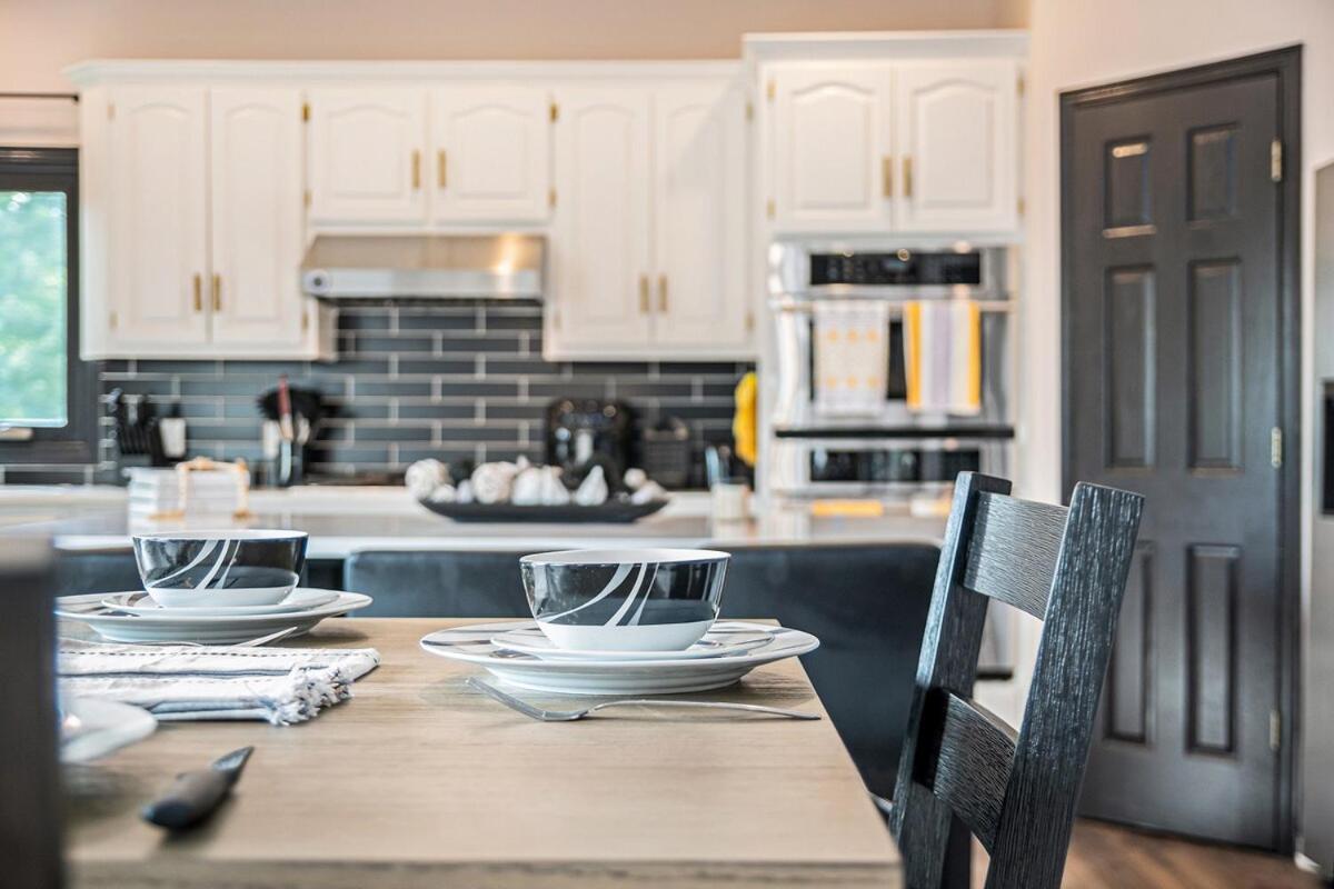 Furnished 5 Bedroom Executive Omaha