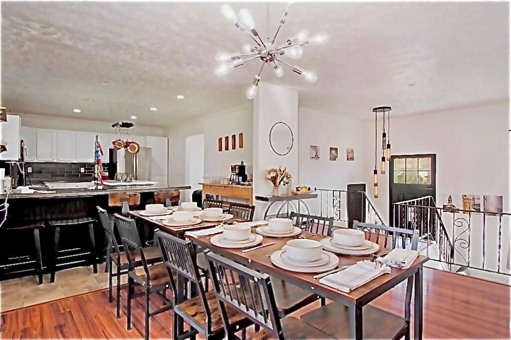 Charming Elegance Getaway Omaha
