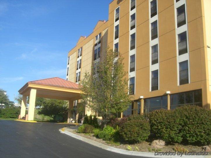 Express & By Ihg 3*