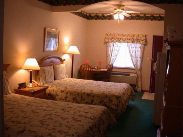 Townhouse & 2* Omaha