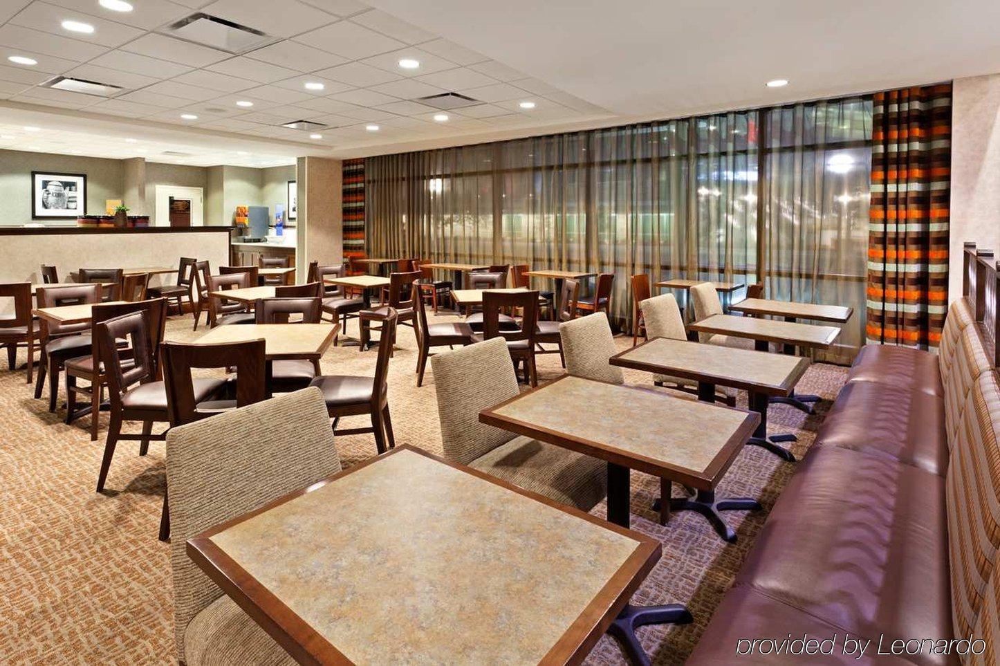 Hotel Hampton & Omaha-downtown Omaha