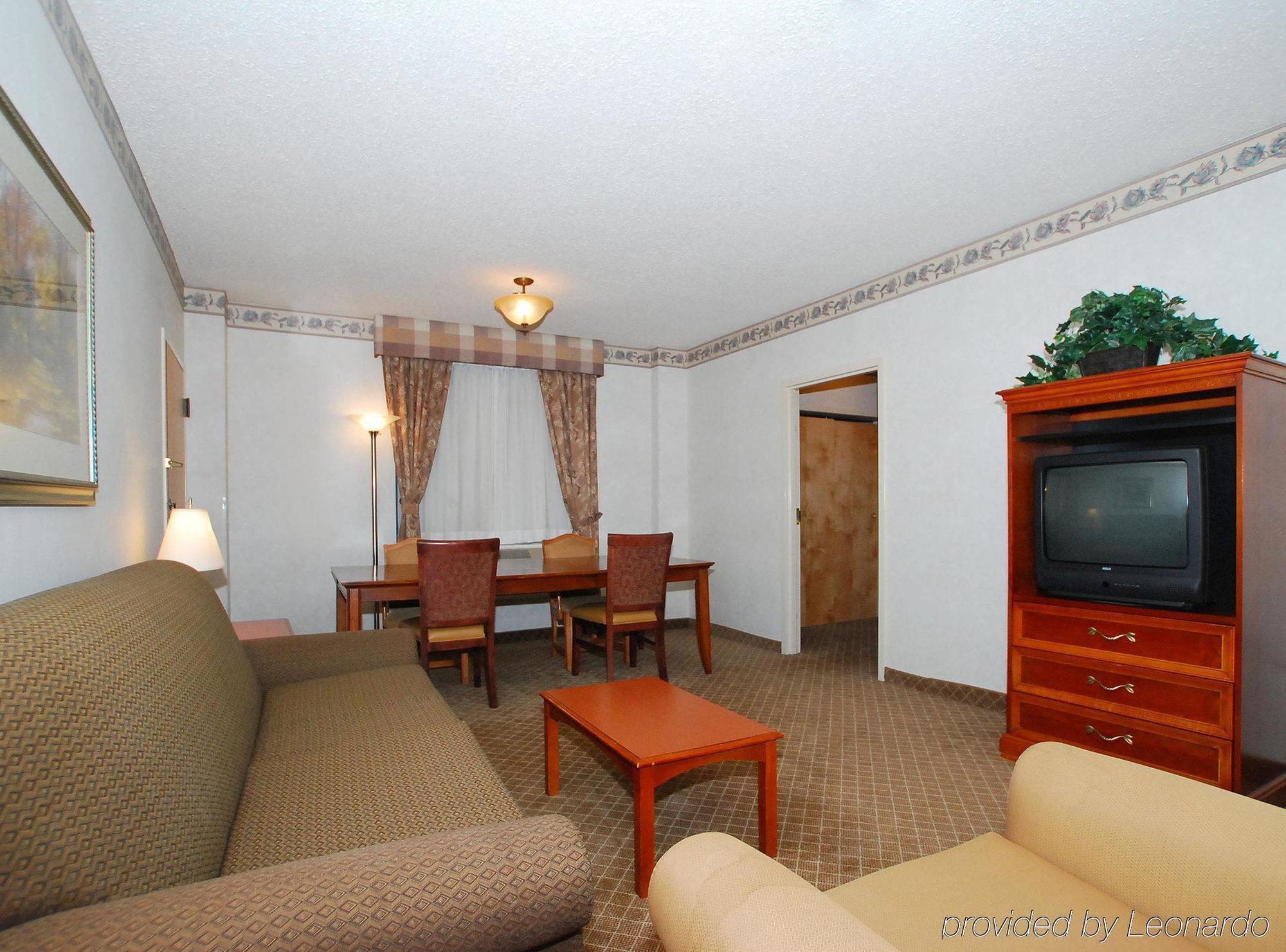 Four Points By Sheraton Midtown Hotel 3*