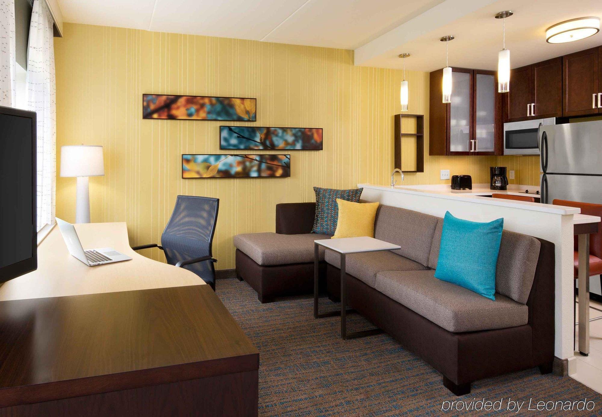 By Marriott West Hotel