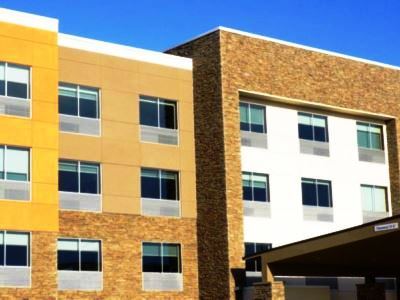 Express & - Millard Area By Ihg Omaha