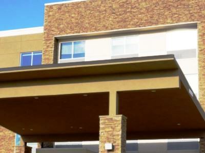 Hotel Express & - Millard Area By Ihg