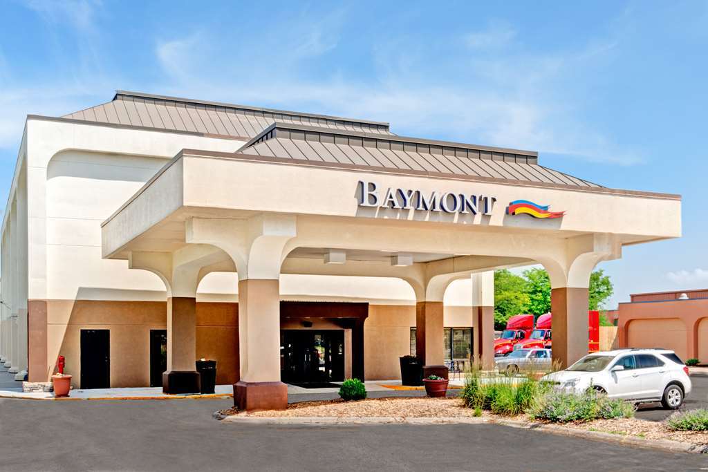 Baymont & Hotel Omaha