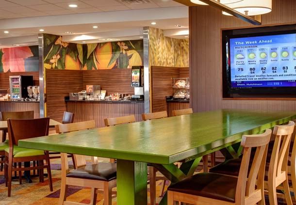 Hotel Fairfield & By Marriott Northwest Omaha