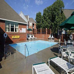 Hotel Suburban Extended