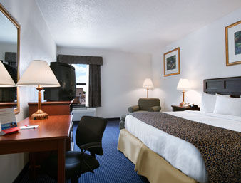 Baymont & 2* Omaha