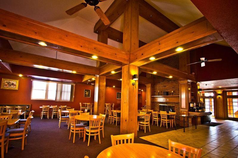 Mainstay Old Mill Omaha