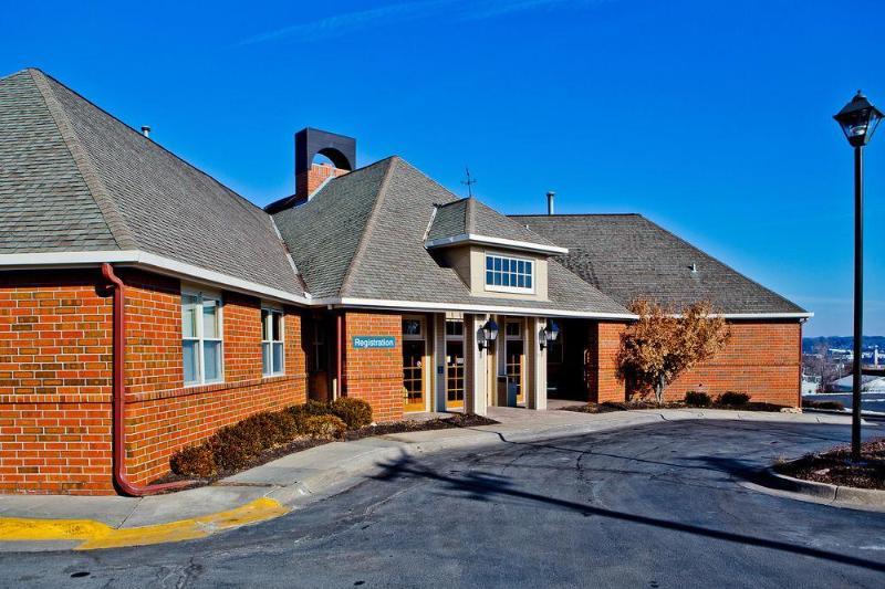 Hotel Mainstay Old Mill 3*