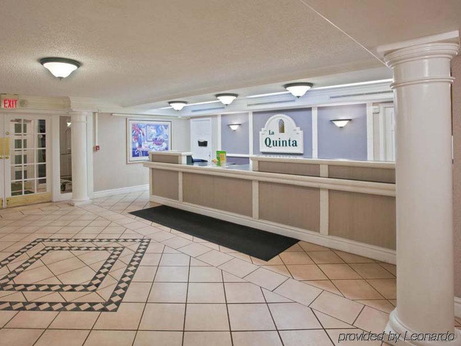 La Quinta By Wyndham West Hotel Omaha