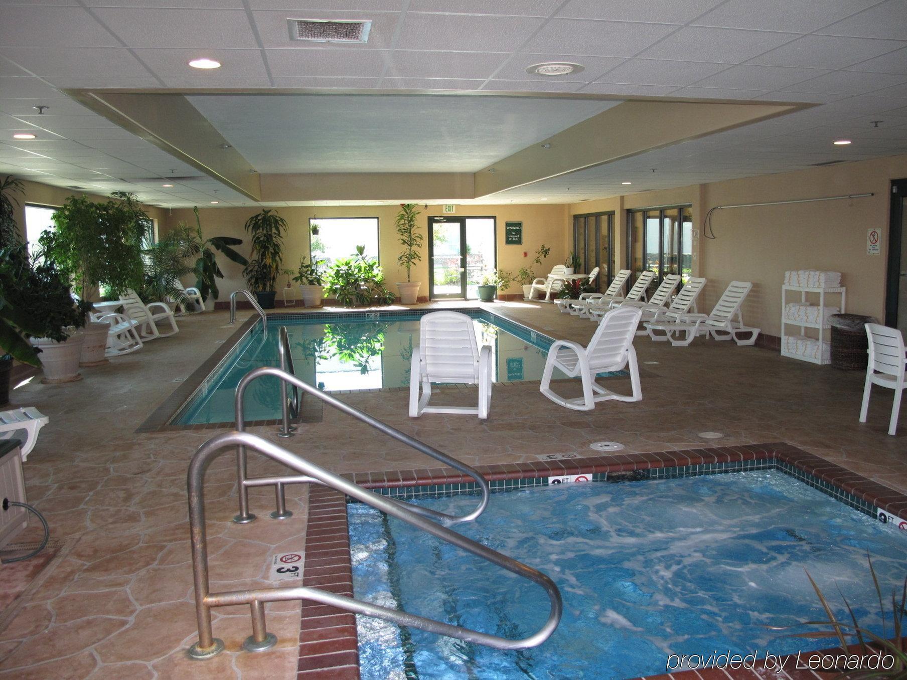 La Quinta By Wyndham Airport Downtown Hotel 3*