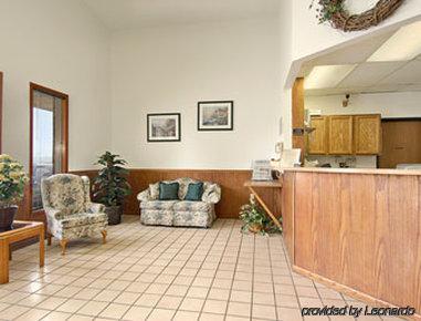 Hotel Super 8 By Wyndham Ne 2*