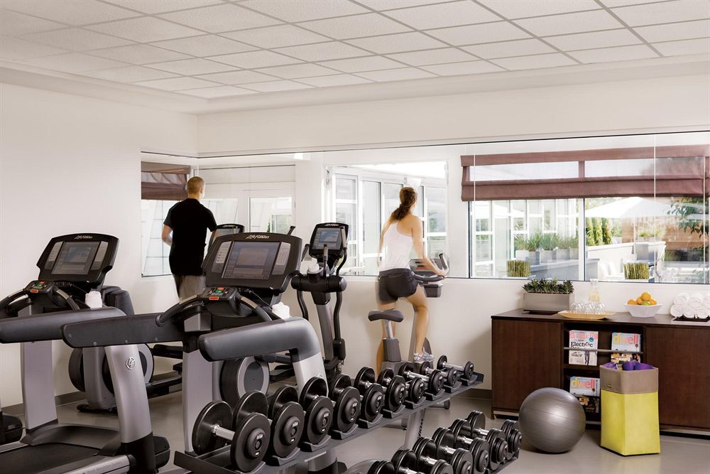Hotel Element Midtown Crossing 4*