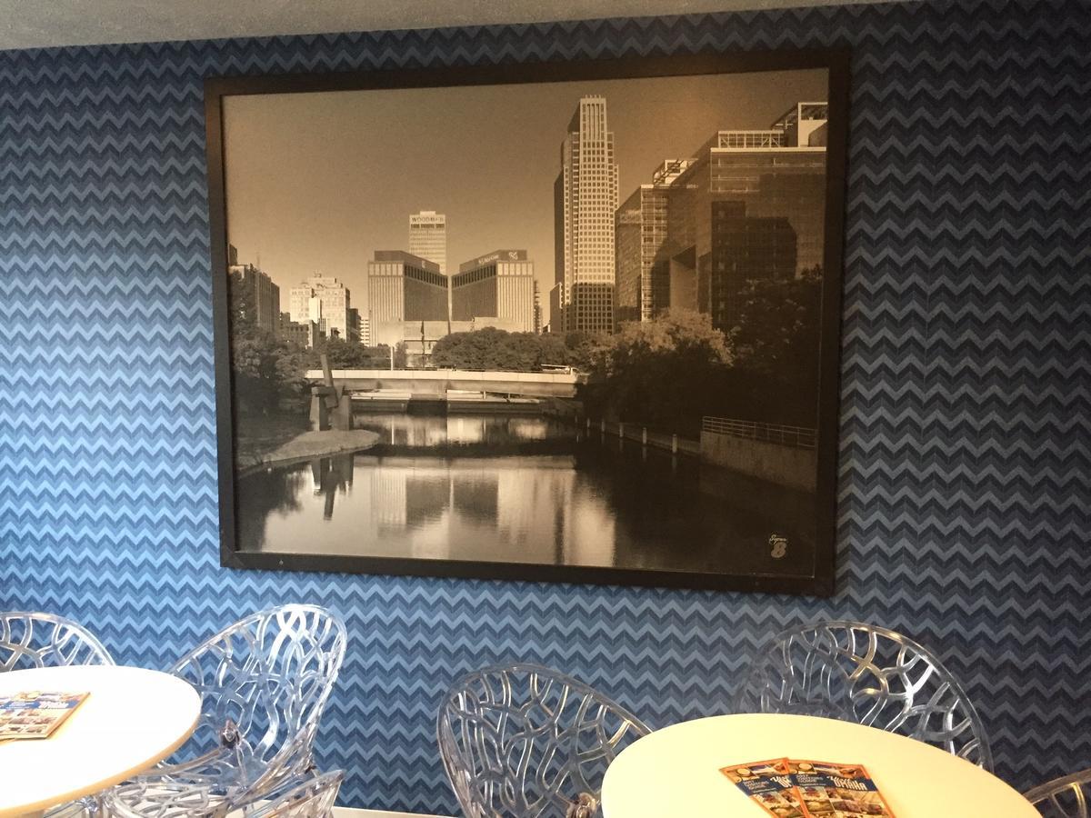 Hotel 402 Omaha
