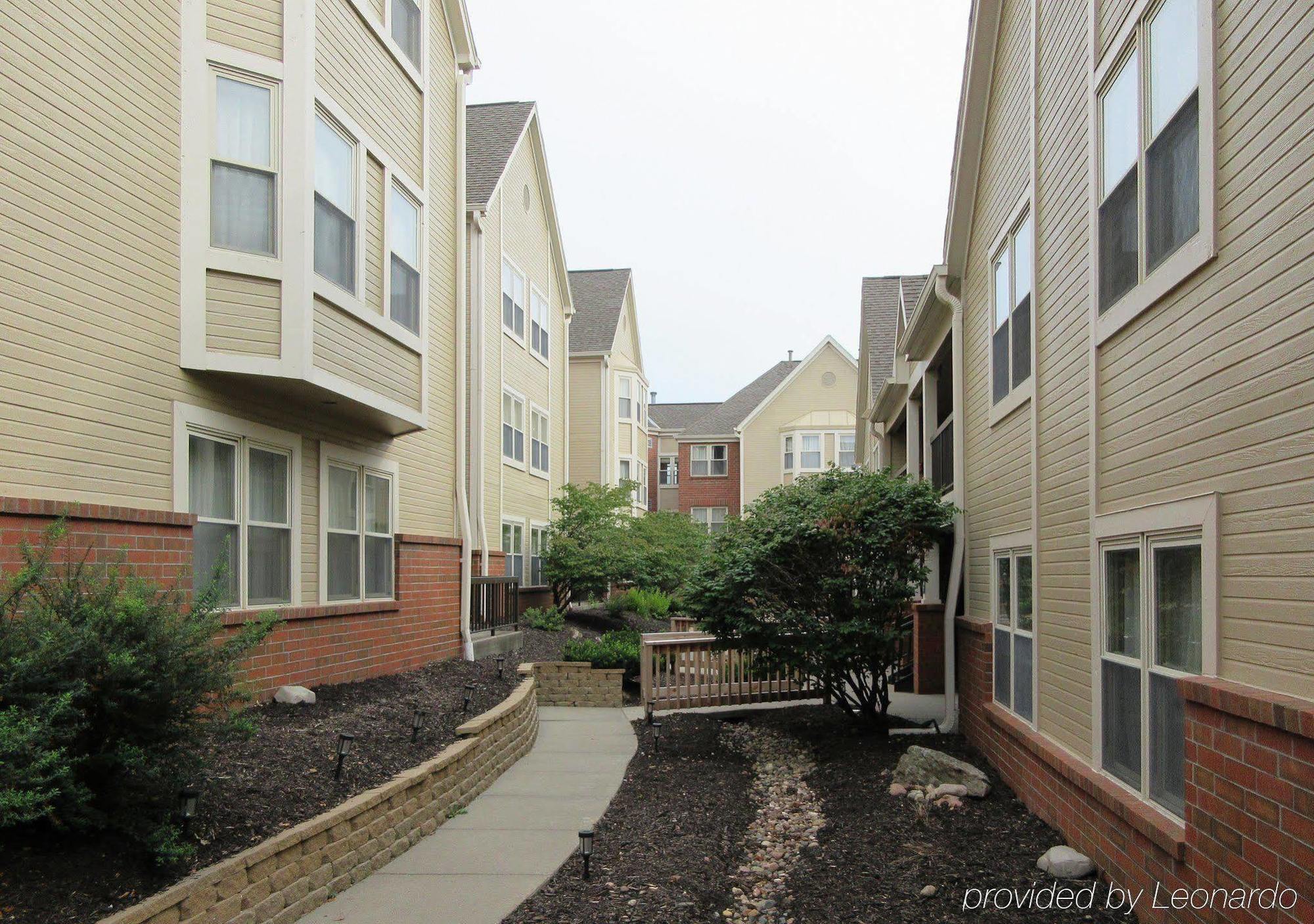 Suburban Extended Hotel 3*