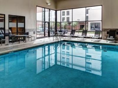 Hampton & Omaha-downtown 3*
