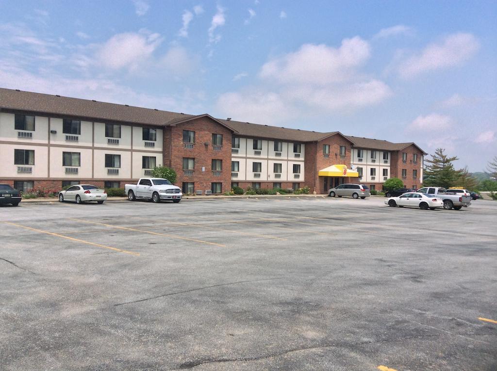 Motel Super 8 By Wyndham Omaha/west Dodge Omaha