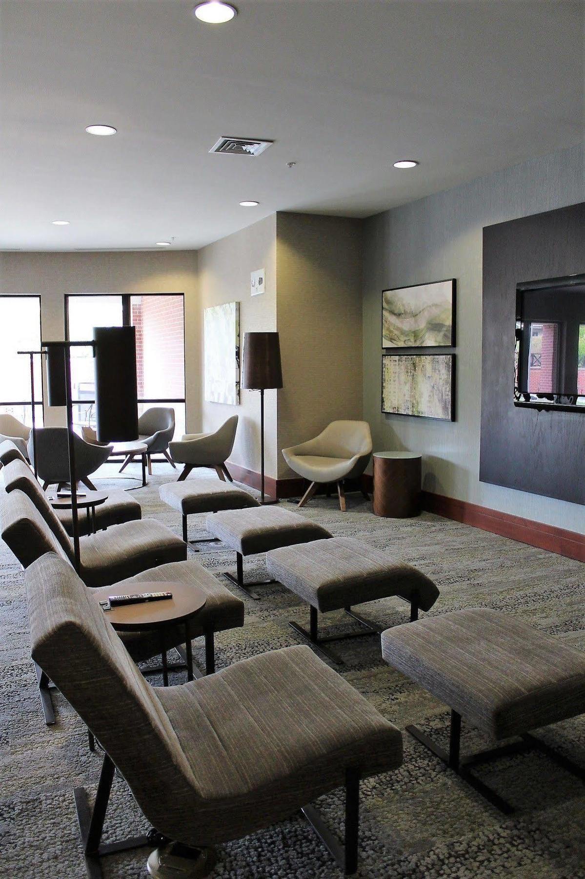 Courtyard By Marriott Aksarben Village 2* Omaha