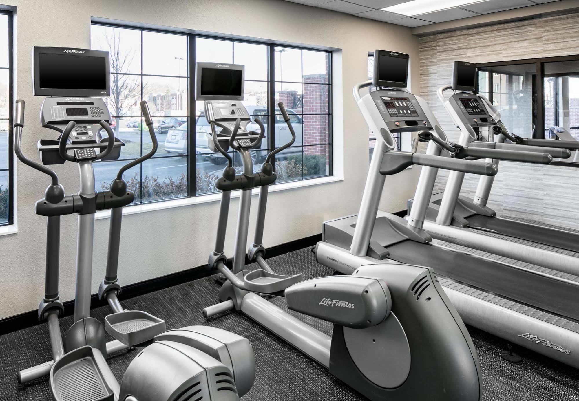 Courtyard By Marriott Aksarben Village Omaha