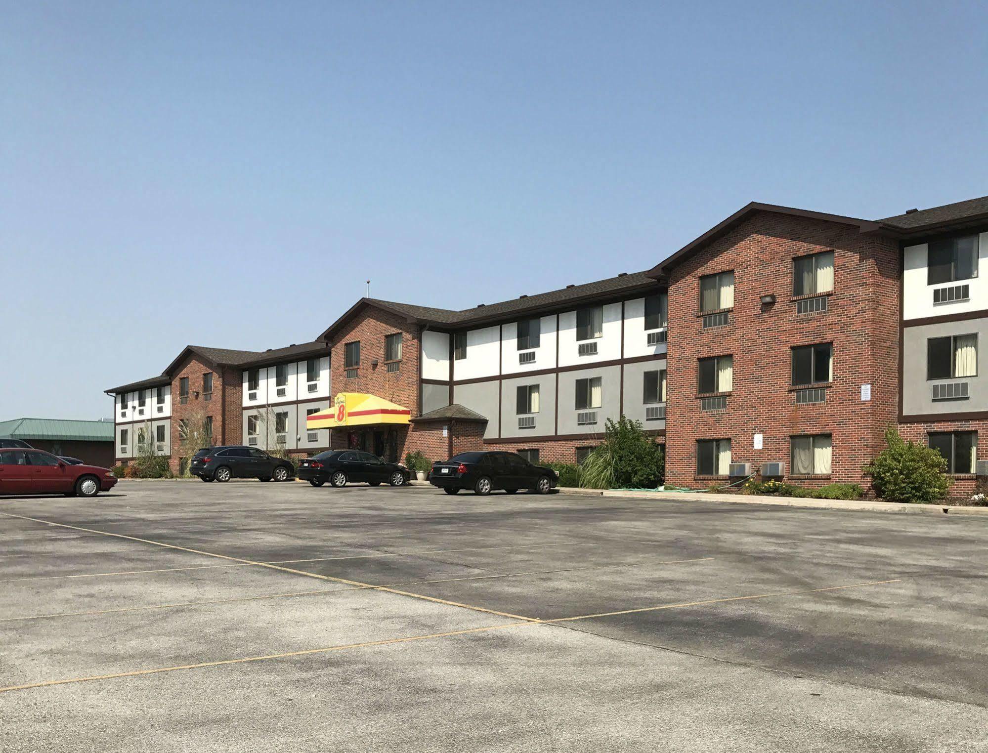 Motel Super 8 By Wyndham Omaha/west Dodge 2*