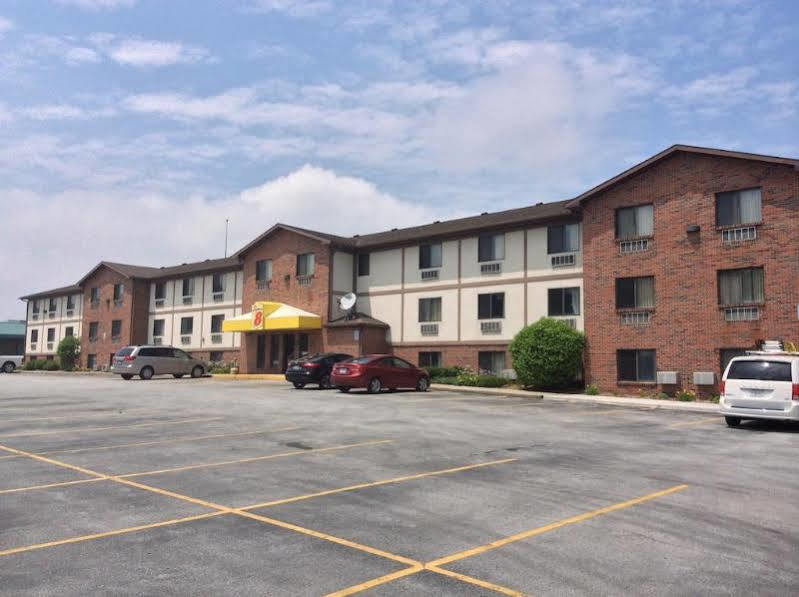 Motel Super 8 By Wyndham Omaha/west Dodge