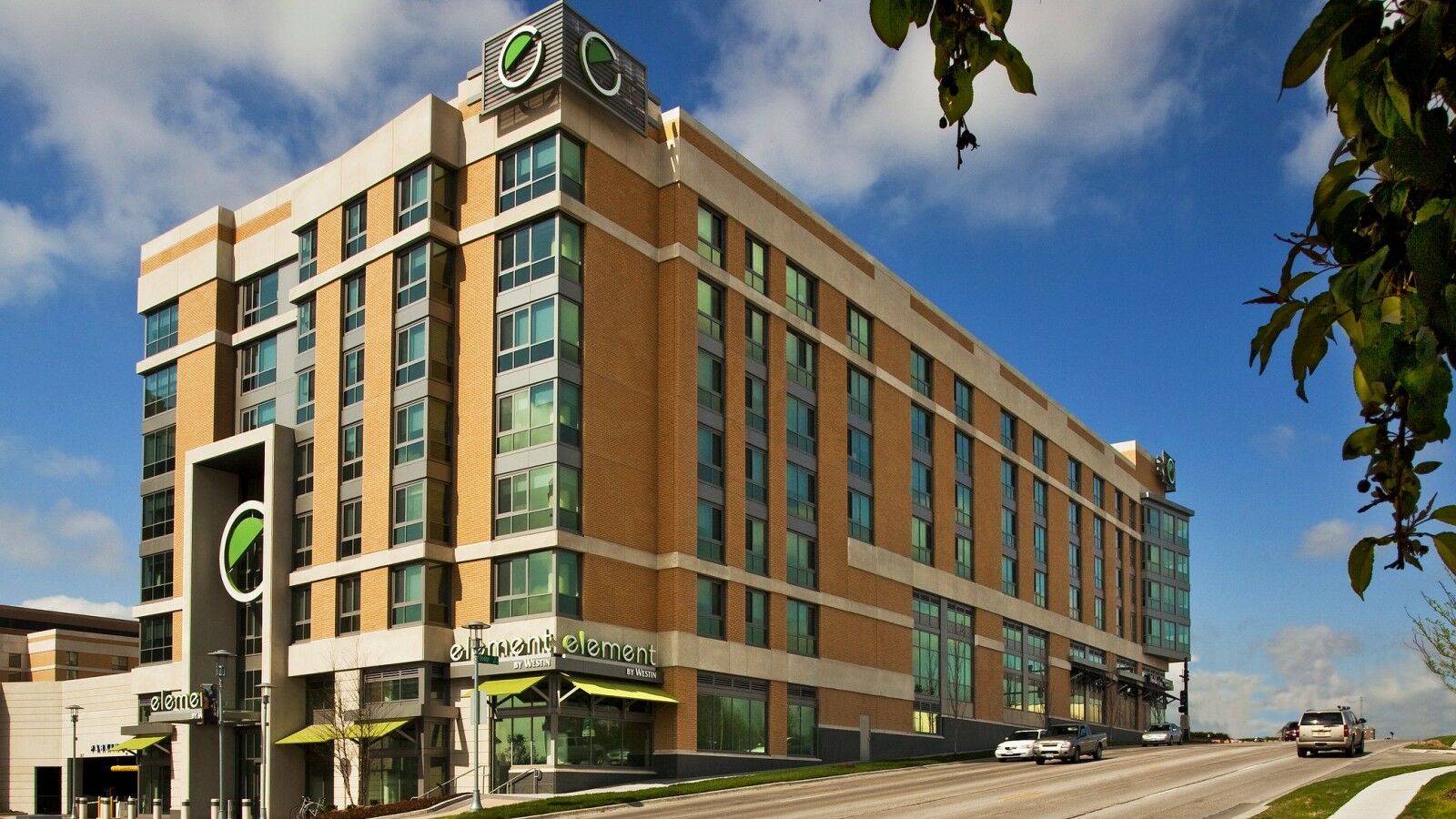 Hotel Element Midtown Crossing 4*