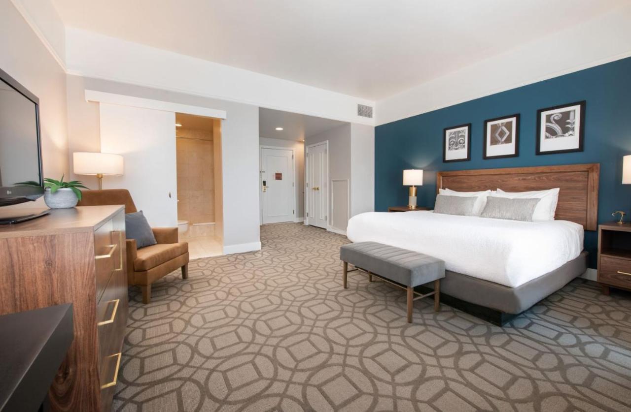 Magnolia Hotel