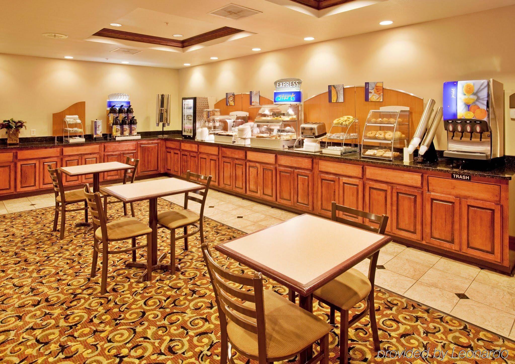 Hotel Express & Cherry Hills By Ihg 2*