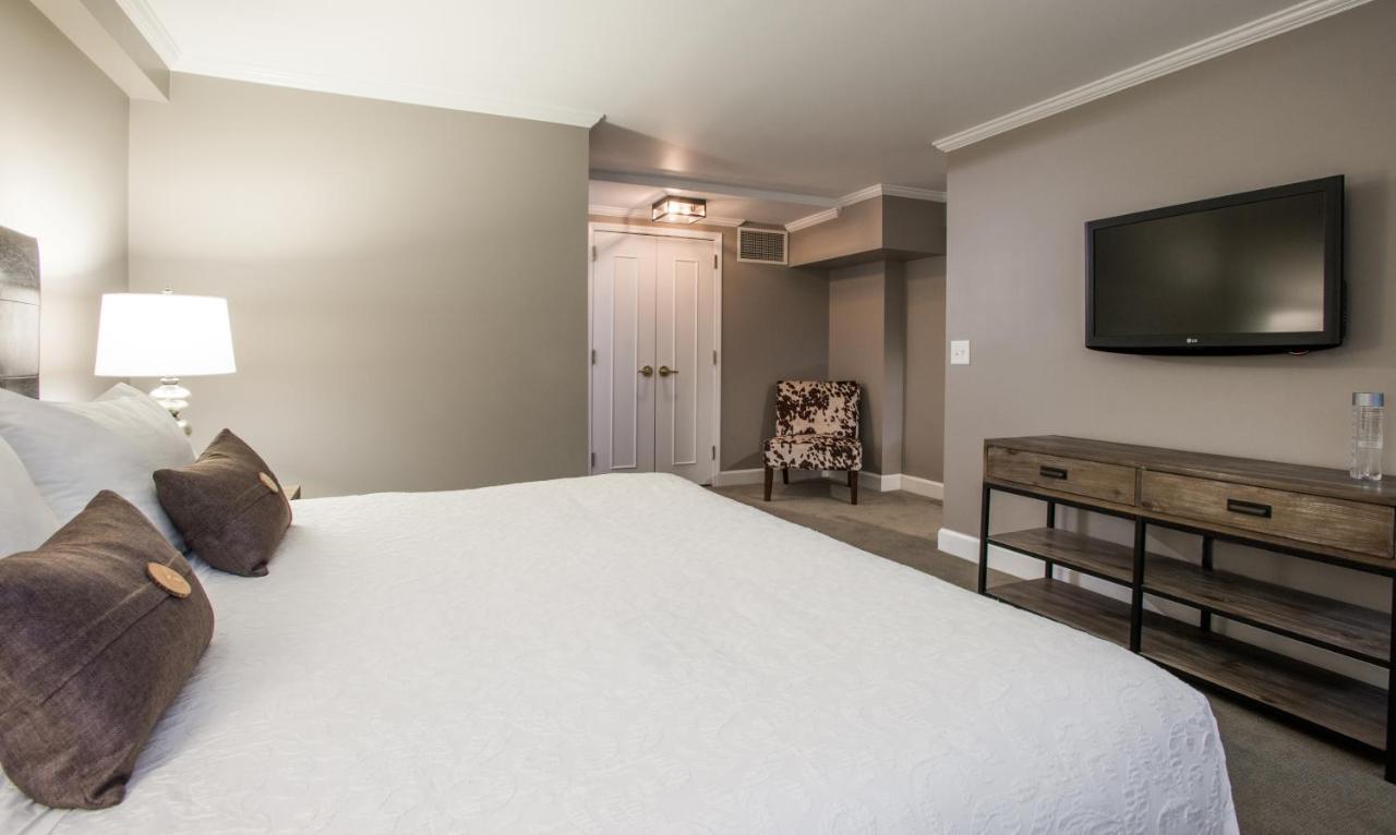 Magnolia Hotel 3*
