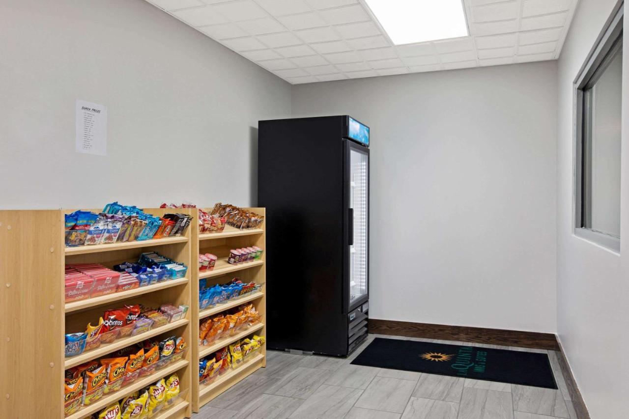 La Quinta By Wyndham Airport Downtown Hotel Omaha