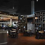 Ramada Plaza By Wyndham Omaha