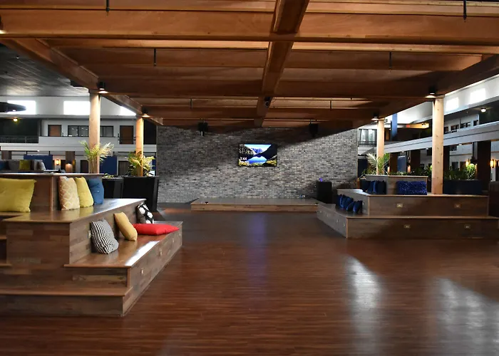 Ramada Plaza By Wyndham Omaha